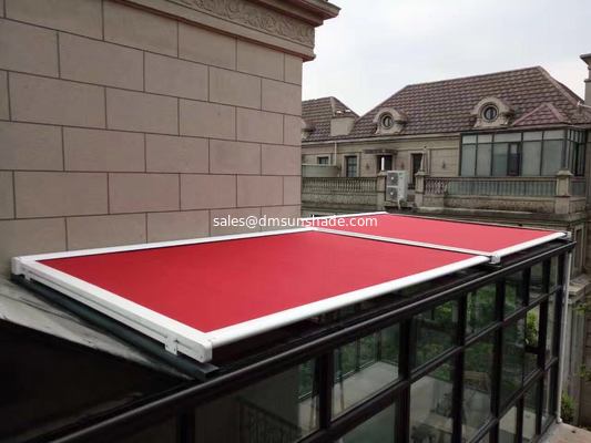 Zindywidualizowany parasol dachowy z napędem