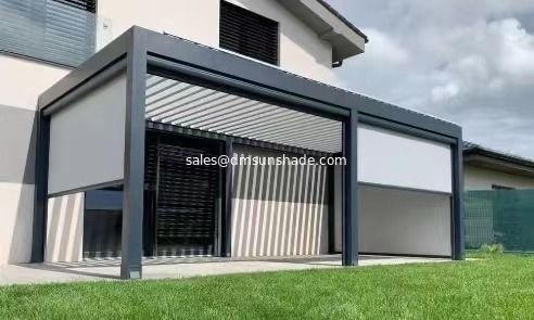 Inteligentna, regulowana pergola ogrodowa z aluminium z zewnętrznymi, wodoodpornymi roletami ZIP